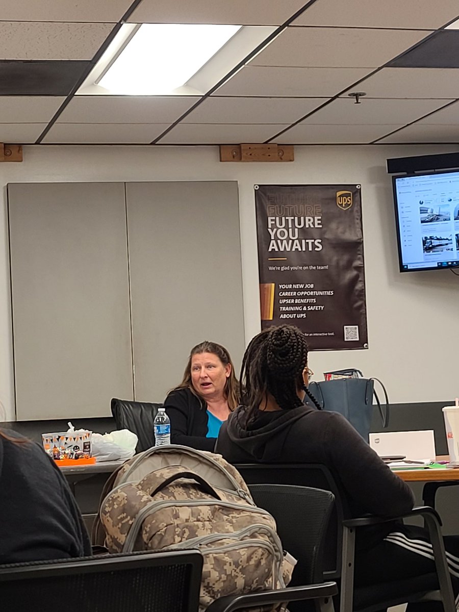 <a href="/CP_UPSers/">Central Plains</a> 
<a href="/KimMitc65731396/">Kim Mitchell</a> 
<a href="/JimTwomey6/">Jim Twomey</a>
Feeder is in the FSTS house!
Ty Michelle Mahoney for presenting at FSTS today!