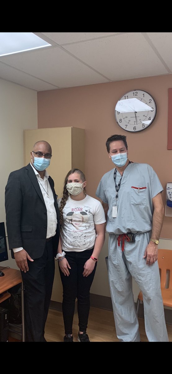 ToddFrei's tweet photo. @Scantlebury_Lab To the greatest Doc we could ever have asked for And a great surgery team#seizurefree#happyfamily https://t.co/KssKNT6xXU