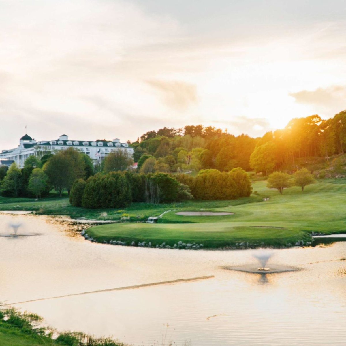 We are crushing on The Jewel located in Northern Michigan's own Mackinac Island! Would you play a round (or two 😉) here?

📸 @PureMichigan
#CourseCrushFriday