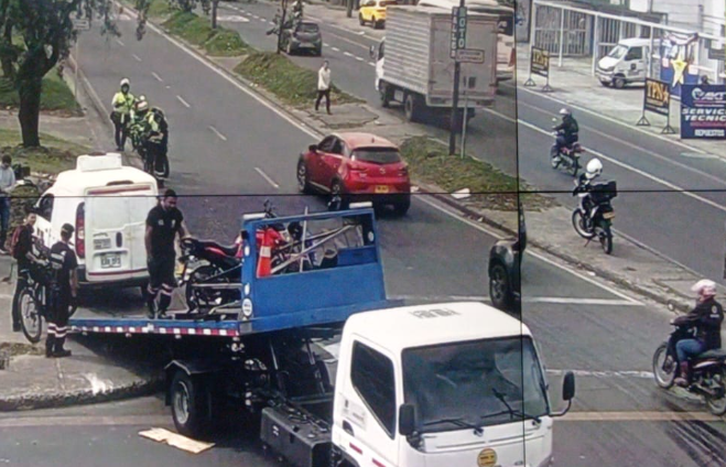 Bogotá Tránsito tweet media