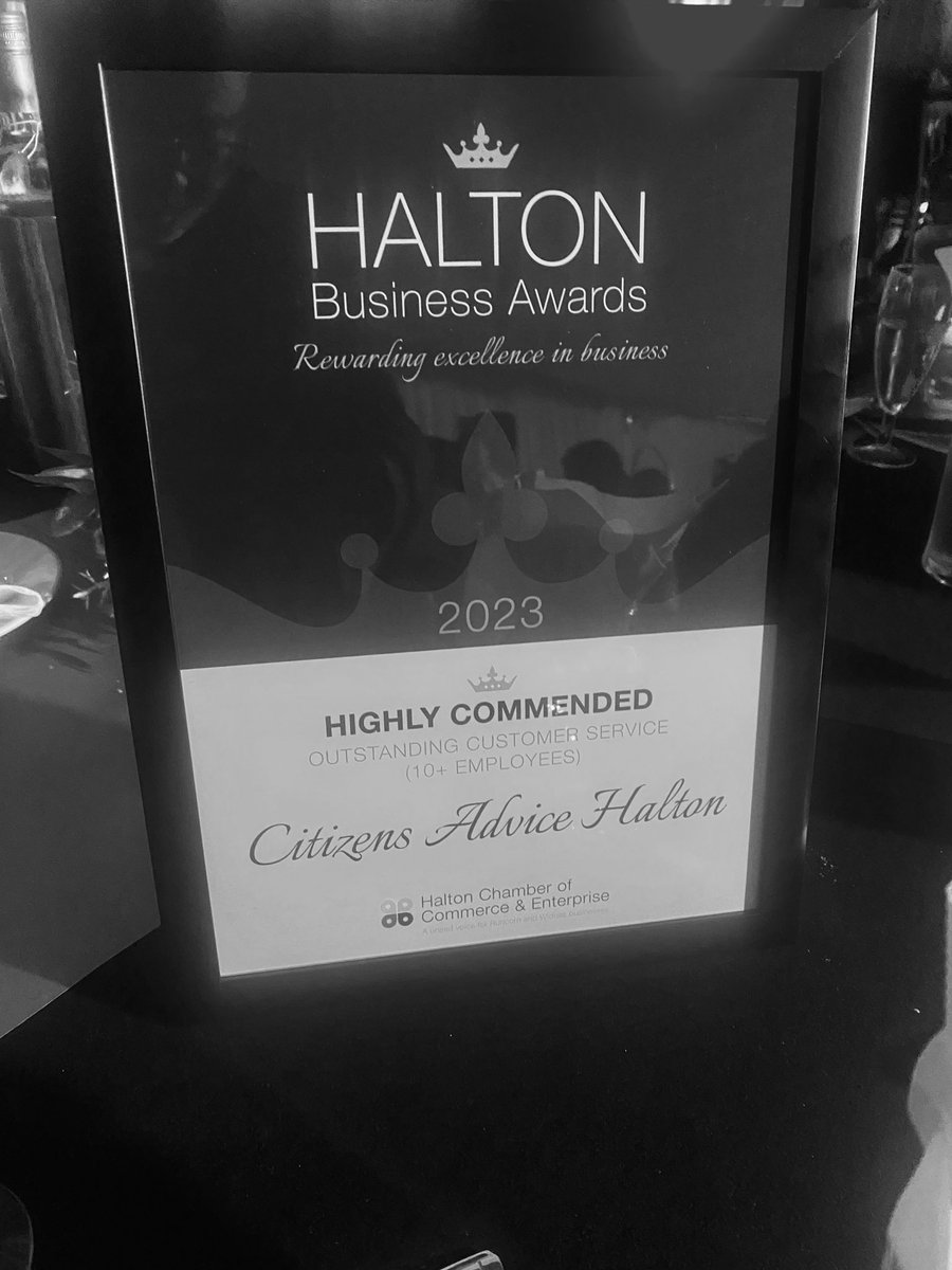 Really chuffed for @haltoncab staff to have been shortlisted & then receive a “highly commended” certificate in the Outstanding Customer Service category. Huge thanks to @PBrotherhoodPR for nominating us, and to @HaltonBC @OneHalton et al for funding us! #Haltonbizawards2023