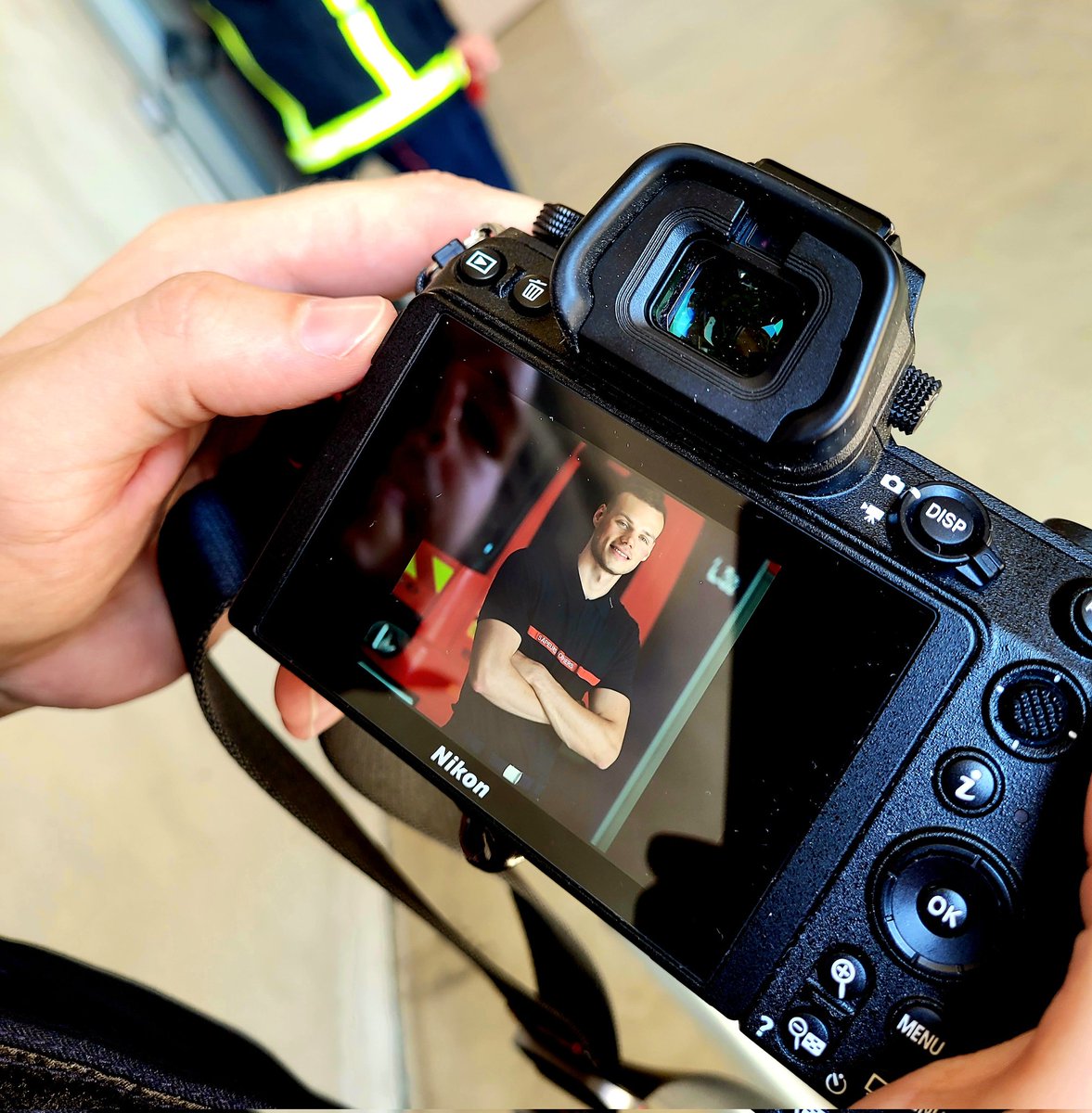 |🧑‍🚒📸| Dans les coulisses du dernier shooting photos co-realisé avec le <a href="/SDIS57/">Sapeurs-Pompiers de la Moselle</a>. Un grand merci aux #pompiers et #pats modèles @AnthonyBouges 📷, à <a href="/JeremiePennerat/">Jérémie PENNERAT</a>,  à Jérôme Isnard, Cgl F. Vallier, <a href="/JBoulanger_SP67/">Jérôme_Boulanger</a>, <a href="/Diry12508149/">Diry</a>,  <a href="/udsp57/">UDSP57</a>, <a href="/GeraldVial/">Gérald VIAL</a>, <a href="/ASapin_Mnspf/">Anne Sophie Sapin</a> #mutuelle