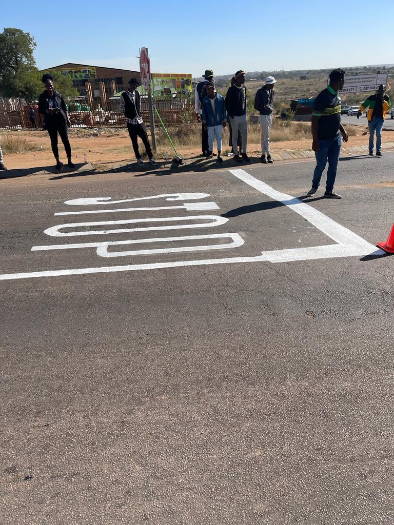 16 June 2023. TASA Youth Desk together with Imbobo, Elias Motsoaledi Municipality &amp; the ANC Youth League joined hands to work to close the potholes and fixing the road signs. Day well spent! Congratulations Team!