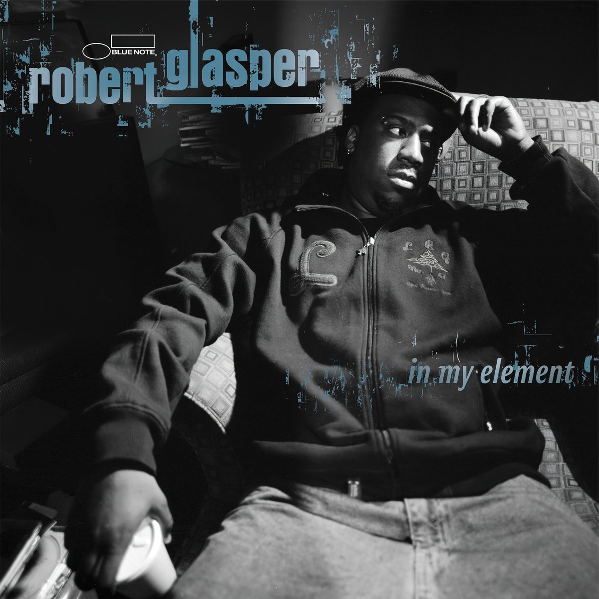 .@RobertGlasper’s 2007 album 'In My Element' featuring bassist Vicente Archer & drummer Damion Reid expanded the possibilities of where a modern jazz piano trio might go by delving further into his hip-hop & gospel roots. Classic Vinyl Edition out now: bluenote.lnk.to/RobertGlasper-…