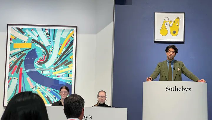 CryptoEth22's tweet photo. 🔥🎤 Snoop Dogg making NFT history! 💰🌟 His evolving collection is set to transform as he rocks the stage on his summer tour! 🚀🔥 Meanwhile, Sotheby's has wrapped up their second 3AC NFT auction with phenomenal success! #NFTs #SnoopDogg #Sothebys #CryptoArt #EvolvingCollection https://t.co/75p83ssCXS