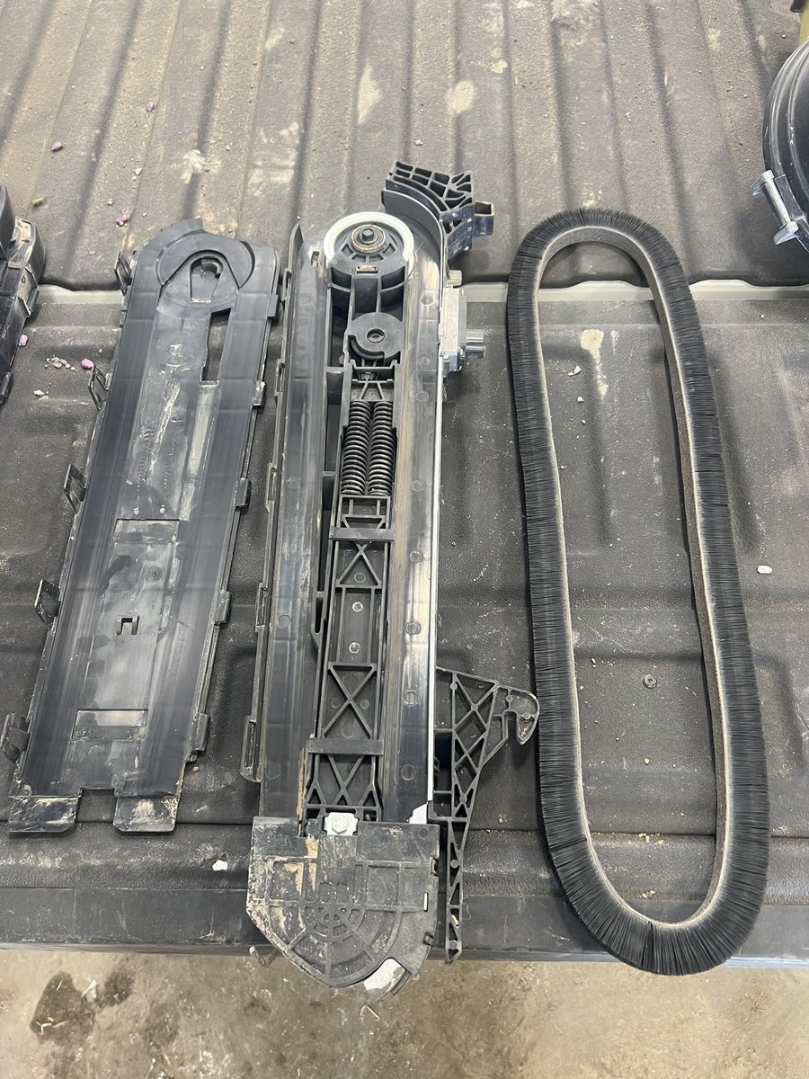 Ethan Wise tweet media