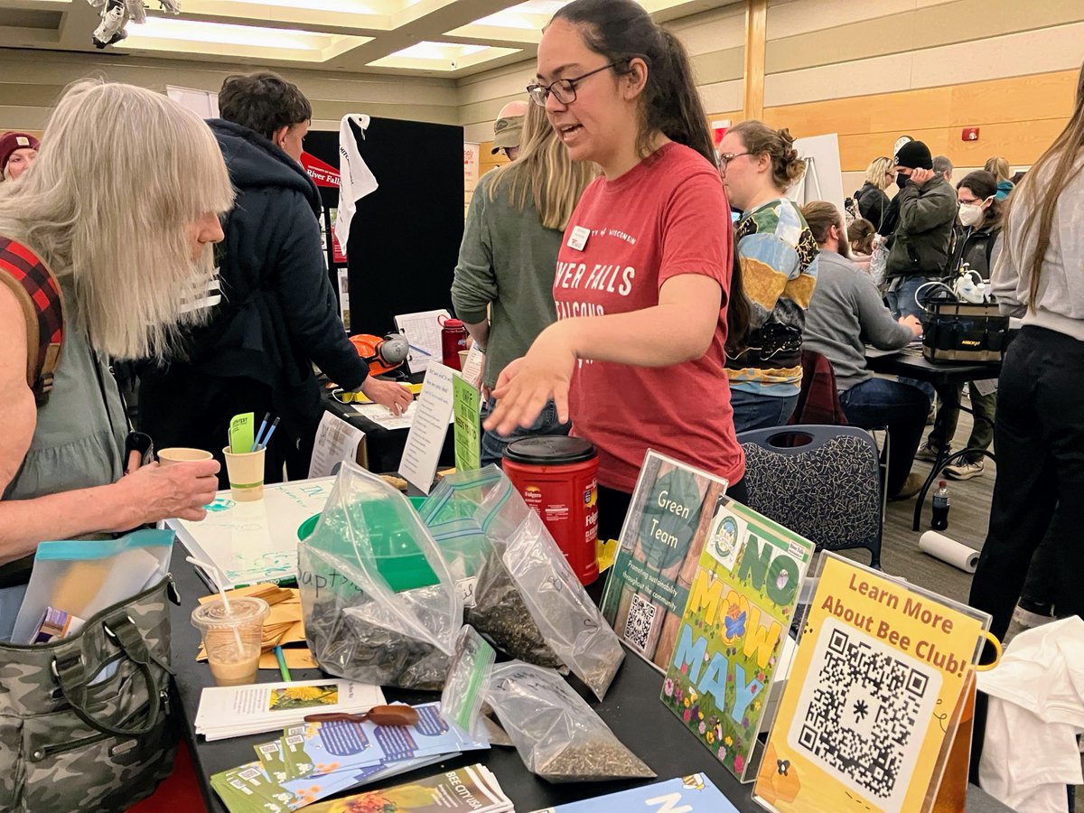 UW-River Falls is excited to announce it has been named a Fair Trade University! This designation recognizes our commitment to buying products from companies that empower farmers and other workers while also protecting the environment. Learn more at uwrf.edu/News/UW-River-…