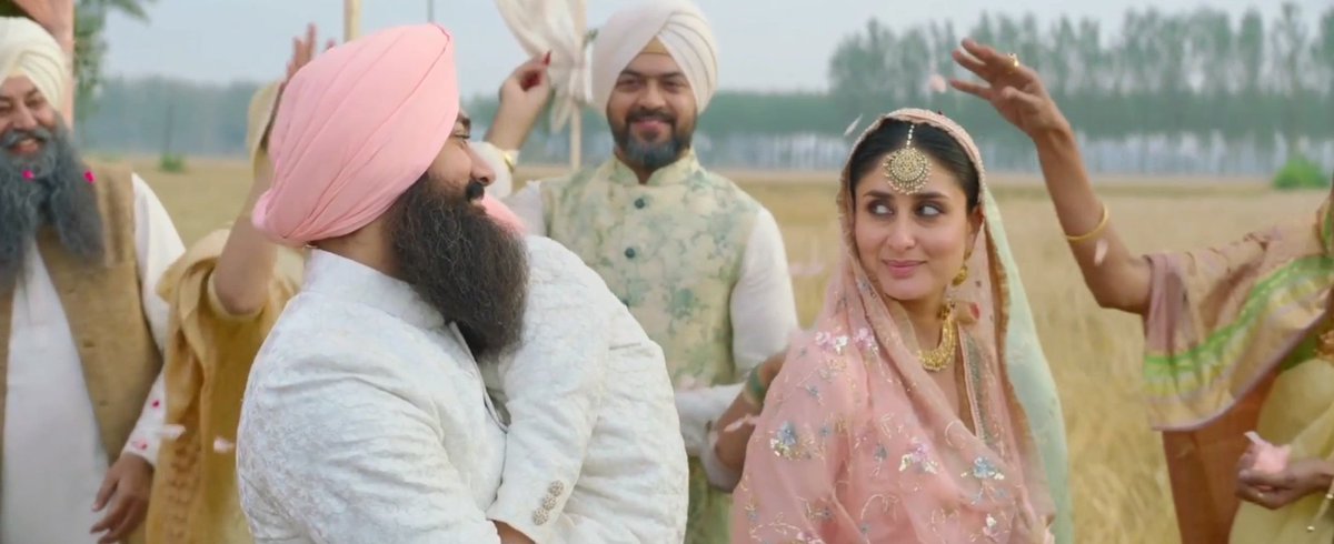 Just finished watching #LalSinghChaddha, for the 5th time like the first, ending it with a lots of tears.. It so emotional.
I love you RUPA so much.. You are my favorite so far 💕.
I love you LAL so so so much.
I love how are Lal love Rupa, I need this pure love ♥️.

#AamirKhan