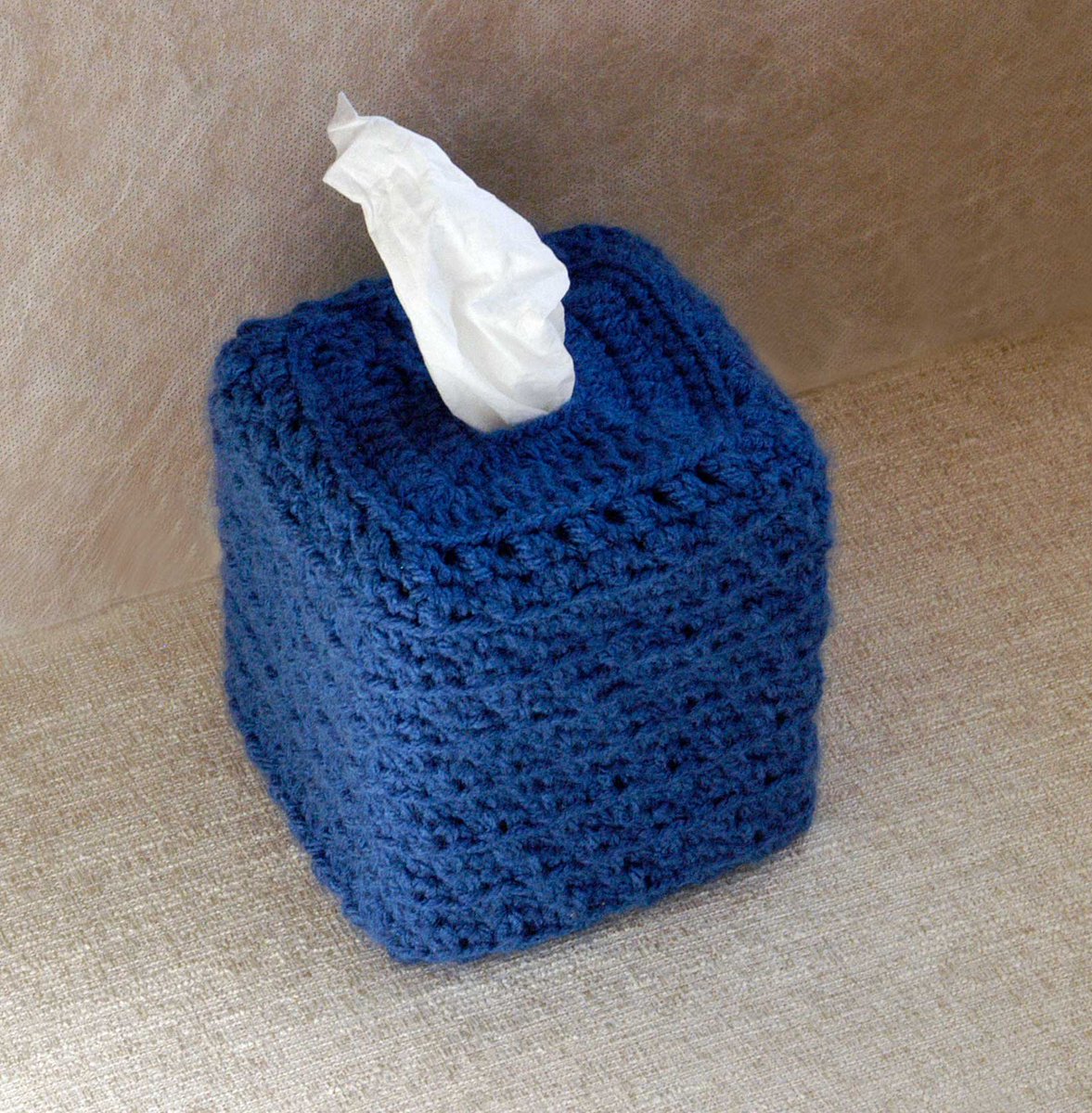 🦋🦋🦋 DEEP Blue Crochet Tissue Box Cover!
For you & your home
etsy.com/NutmegCottage/… #decor #homedecor #etsy #pottiteam #buynow #forsale #FridayVibes #cool #gift