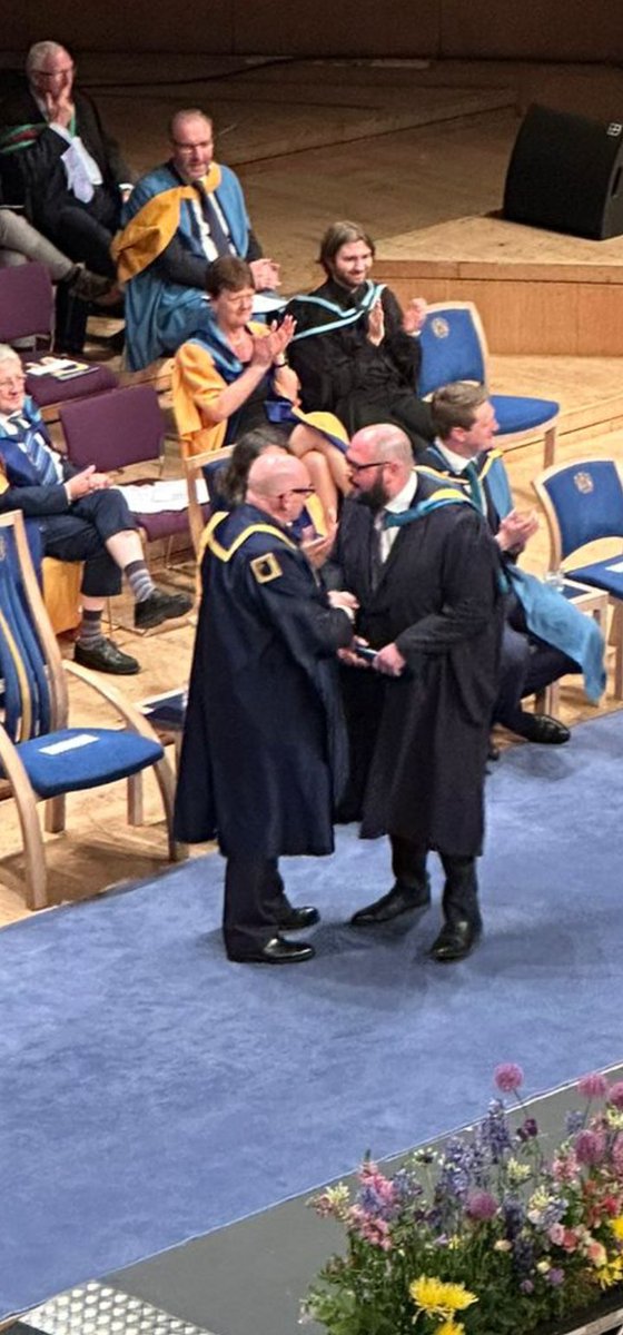 NathanWeir2's tweet photo. @JohnMDArcy it was an honour to shake your hand The OU graduation ceremony 2023 last Friday in the waterfront hall Belfast &amp; again at the #RCN_NI #NOTYAwards2023. I fully support the #OUbelfast pre registration nursing program. thank you for your kind words and support! 🎓🏆🤝 https://t.co/ervUe1D260