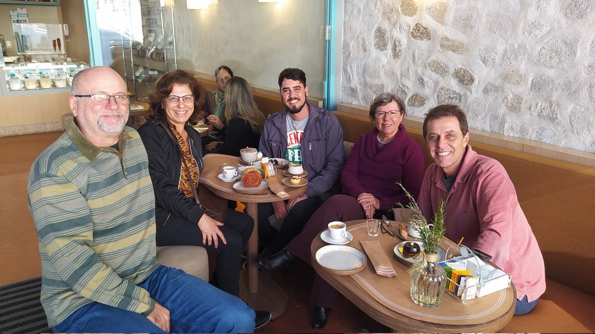SilveiraER's tweet photo. Embracing the spirit of collaboration and revelry throughout our PhD adventures with my incredible collaborators! 🌱🧪🔬 Amidst rigorous experiments and endless pursuits, we always make room for shared laughter and cherished moments together. https://t.co/5NI0PfMvta