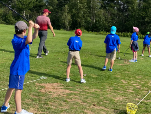 The Junior Golf Program 2023 is now OPEN for registration! 

📆 Sessions: July 3rd, 2023 - August 24, 2023
📍 Location: Royal Oaks Golf Club

To register click the link below: app.amilia.com/store/en/boys-…