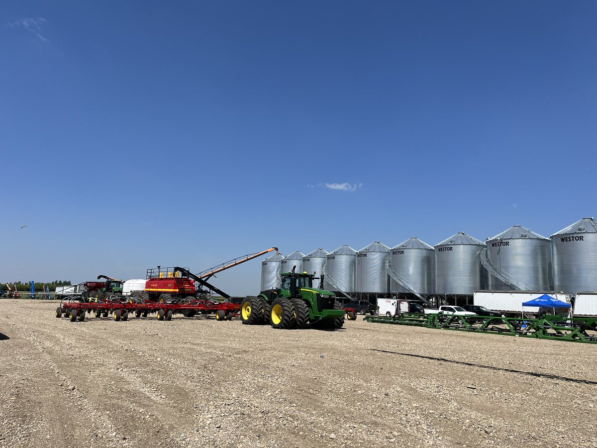 The <a href="/flamangroup/">Flaman Group of Companies</a> is with <a href="/mac_acres/">Brennan McArthur</a> and <a href="/MrsMacAcres/">Amanda McArthur</a> for #agintheclassroom cooking burgers and dogs for the grade 3,4 and 5 classes out at McArthur Ag Ventures. Thanks for having us out. The #weather was spot on for this event.
