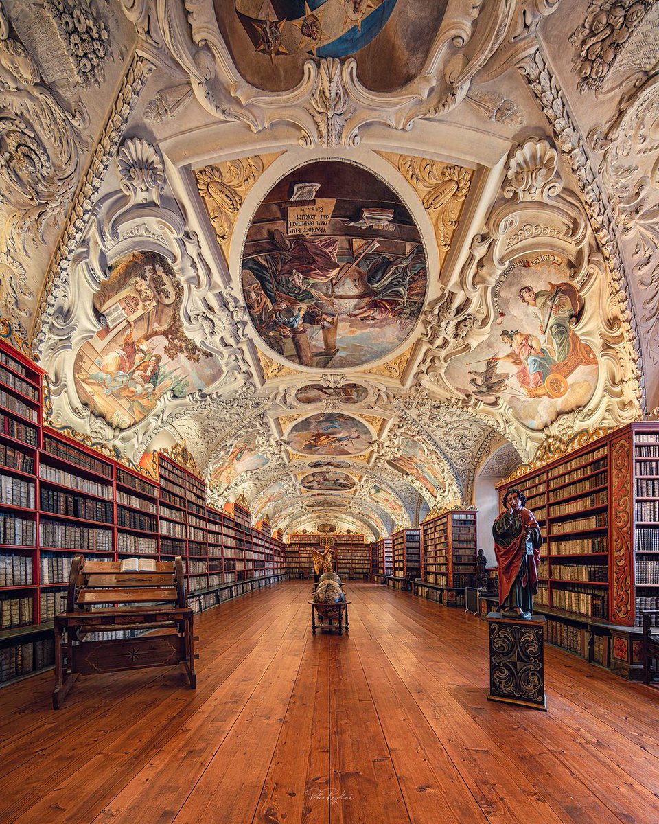 Magnífica biblioteca barroca del Monasterio de Strahov, Praga