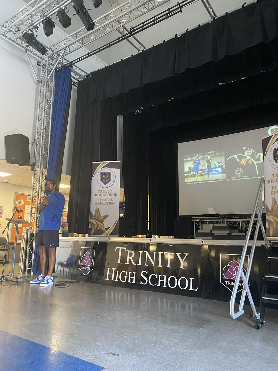 👑 𝗚𝘂𝗲𝘀𝘁 𝗦𝗽𝗲𝗮𝗸𝗲𝗿: 𝗞𝗶𝗲𝗿𝗼𝗻 𝗔𝗰𝗵𝗮𝗿𝗮

<a href="/SL_TrinityHS/">Trinity High School</a> were blessed to be in the presence of greatness today.

Thank you so much to <a href="/KieronAchara/">Kieron Achara MBE</a> for opening the proceedings talking about his personal journey through Sport.

Pupils and staff alike left inspired 👏🏽