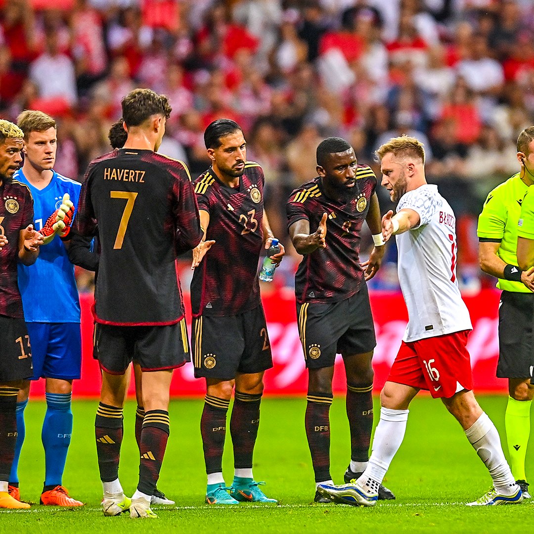 brfootball's tweet photo. Even Germany applauded as Jakub Blaszczykowski was subbed off after making his 109th and final appearance for Poland 👏 https://t.co/a1mQ9Fttrz