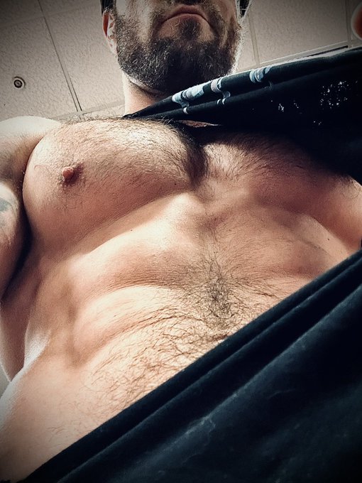 The view from your knees 😈  Use code ✨GRUNTJAMESFOX✨ at checkout at @FortTroff to get 10% off your order<a href="/tag/gaymuscle"class="tags"><span>#gaymuscle</span></a><a href="/tag/gayjock"class="tags"><span>#gayjock</span></a><a href="/tag/gaystud"class="tags"><span>#gaystud</span></a><a href="/tag/musclegay"class="tags"><span>#musclegay</span></a><a href="/tag/gayo"class="tags"><span>#gayo</span></a>