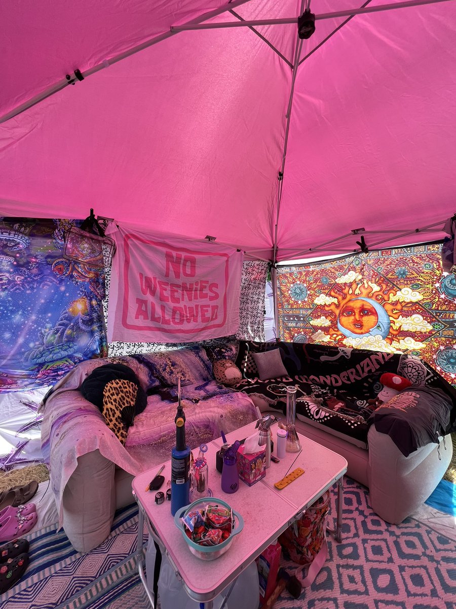 Our camping set up is so cuteeee🥹 Im proud of us