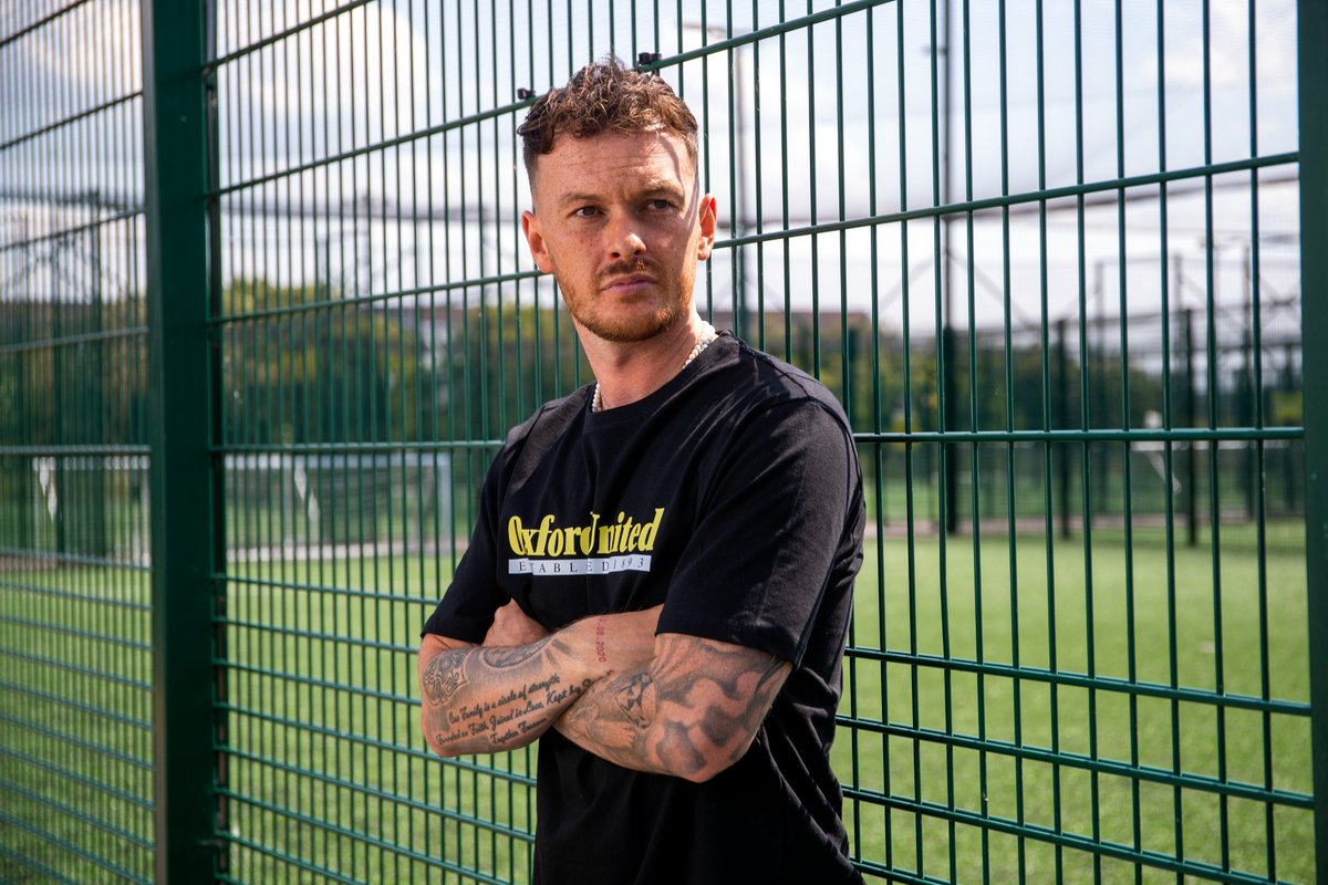 OUFCOfficial's tweet photo. 🔭 Exploring the new surroundings.

🟡🔵 #OUFC | #COYY https://t.co/uK030VUTYq