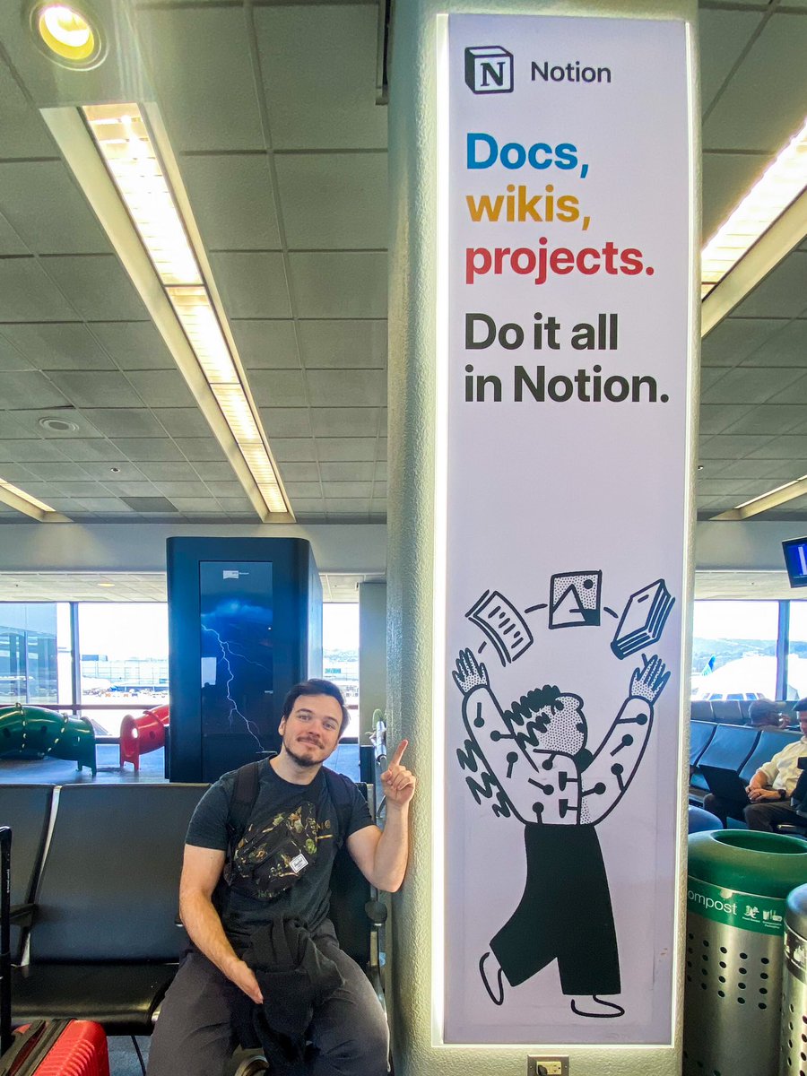 bastienbux's tweet photo. @NotionHQ in San Francisco airport ✈️

#notion #notionenfrancais https://t.co/LJZag6HN5h