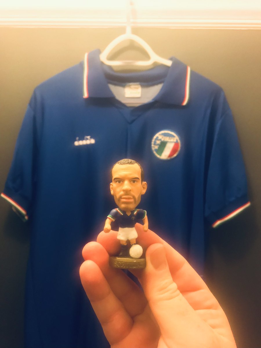 @CCClubT Salvatore “Totò” Schillaci x Italia 90 #CorinthianCommunity #CKFriday. Shirt from the fantastic @niclasico