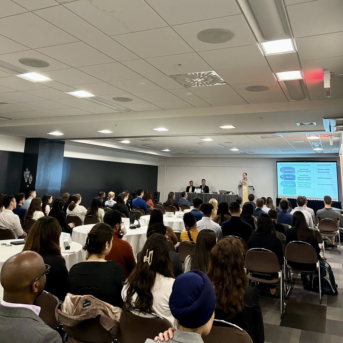 Proud of the team for organizing a very successful first-ever <a href="/CanEyeMDs/">Can Ophthal Society</a> Medical Student Symposium! It was nice to see such an amazing turn out of engaged trainees 

<a href="/cosig_gecio/">Canadian Ophthalmology Student Interest Group</a> #COS2023