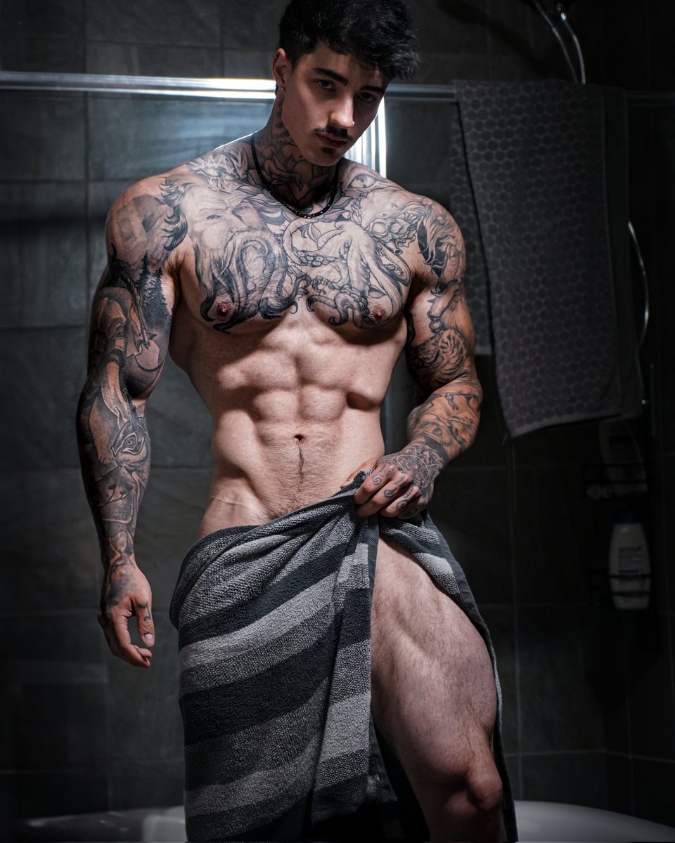 Jake Andrich Fans 🇨🇱 on Twitter: "RT @jakipz: Ready to be washed 😈💦