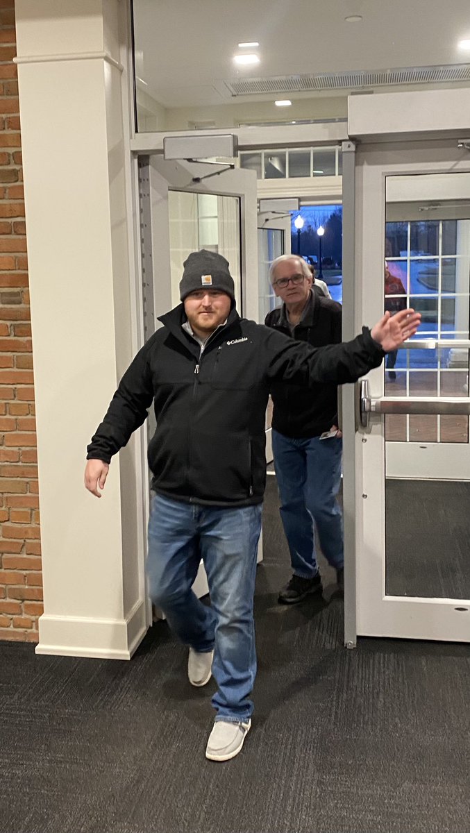 WestfieldGreens's tweet photo. Best wishes to @drewreed04 in your new assistant gig at Coldstream CC in Cinci. Thanks for all youβve done at WCC the past several years. @francisdmarion @dwal719 @HeritageUpdate @scottleschander make sure to give this #Turfhead a warm welcome into the @GCGCSA community! https://t.co/t9QUWOEKOJ