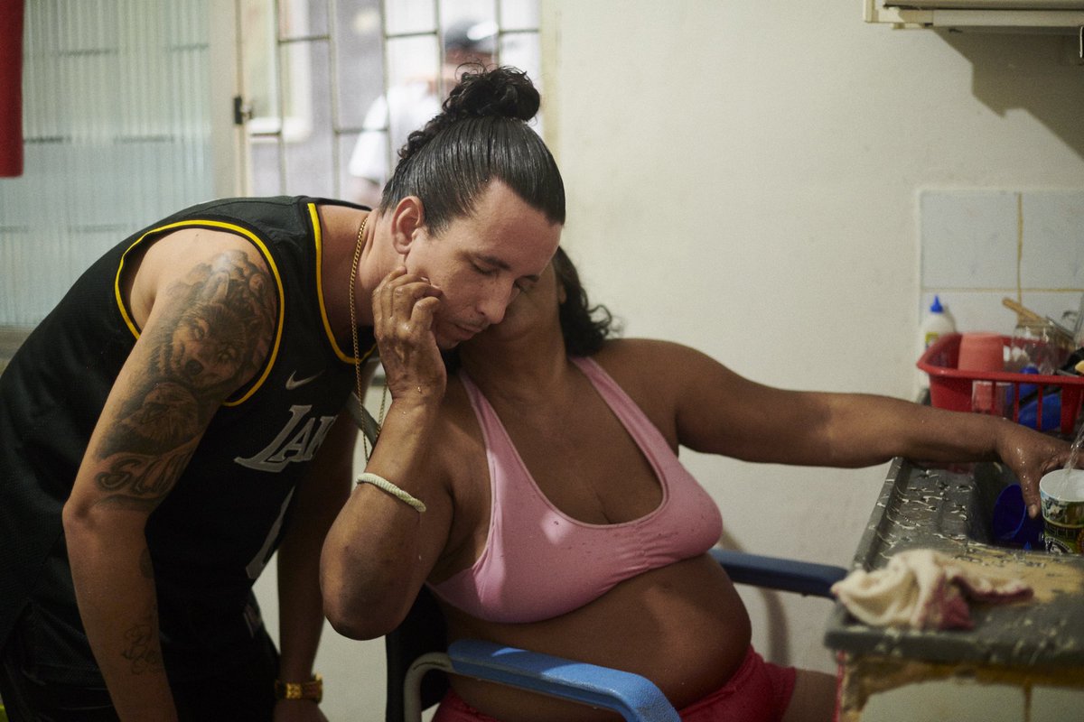 slmcreal's tweet photo. Na vida aprendemos que o tempo é rei, enquanto isso vamos vivendo, fazendo acontecer de alguma forma, porque temos um propósito, não estamos aqui atoa, algo tem que se cumprir.
SEMPRE FOI DEUS E VOCÊ
#hiphop #complexodamare #cultura https://t.co/Wjm7pyNJ59