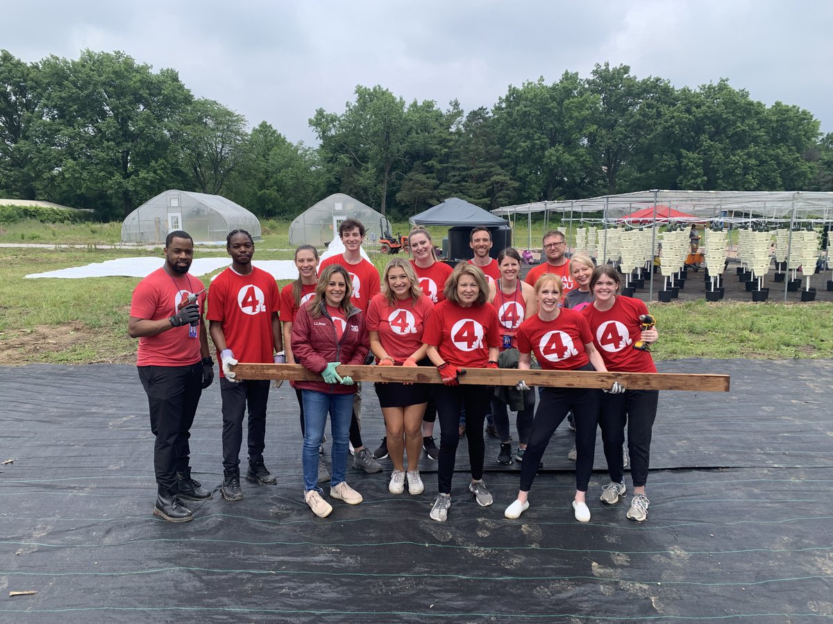 nbc4i's tweet photo. An amazing day at @nbc4i volunteering during @NXSTMediaGroup's Founder's Day of Caring! We are grateful for the opportunity to give back with @LifeCareAllianc and @mofcollective! Stay tuned for more ways we're making a difference. #NexstarNation #NexstarCares #Local4You https://t.co/ESIRt7xa6f