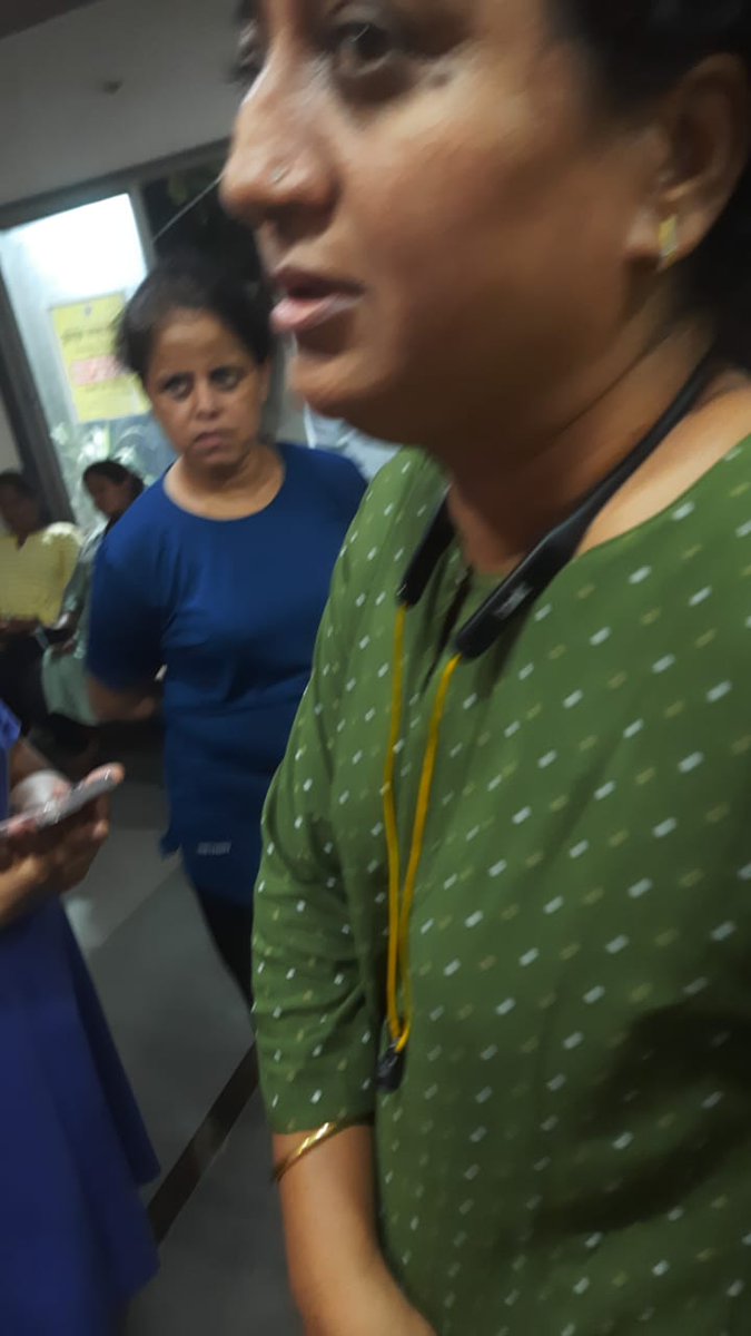 Kind Attn @MumbaiPolice @CPMumbaiPolice @mieknathshinde @DevenBhartiIPS
the abv Women's hv been brought @ Park Side PoliceStation,Vikhroli @10.30 p.m. till now fr a Dispute in their Society ThePromenade Ghatkopar(W) by an Habitual Offender Jayram one of theSociety Committeemember