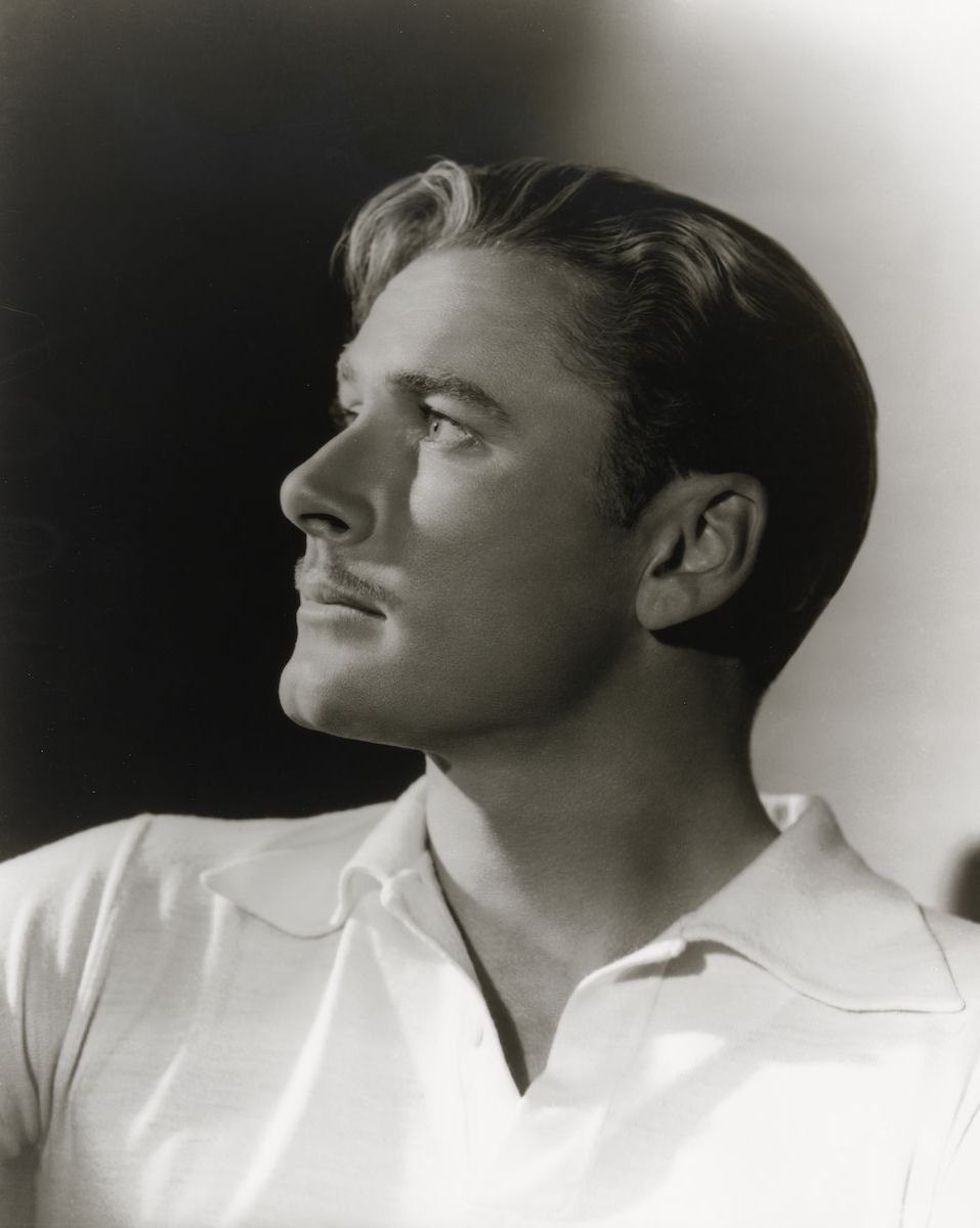 Errol Flynn - Hollywood Legend and Actor – Photo Trading Cards Set 

- Available Here: etsy.me/2VNowY6 

#RetroPics #hollywoodicons #MovieLegends #filmclassics  #ErrolFlynn