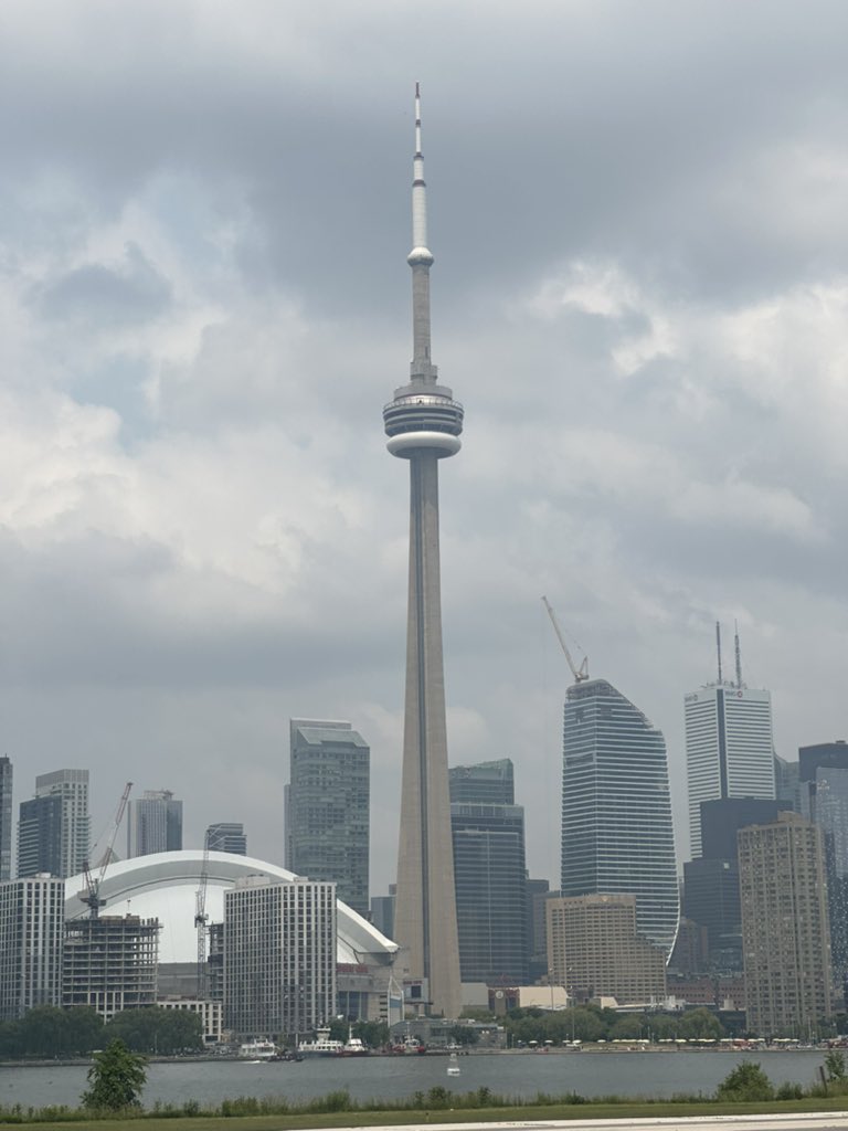 taro_mae's tweet photo. Toronto https://t.co/JN8r2zdamF
