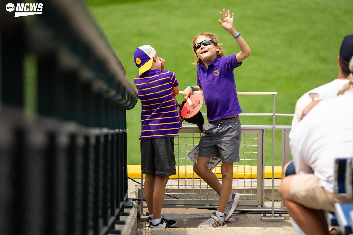 NCAA Baseball tweet media