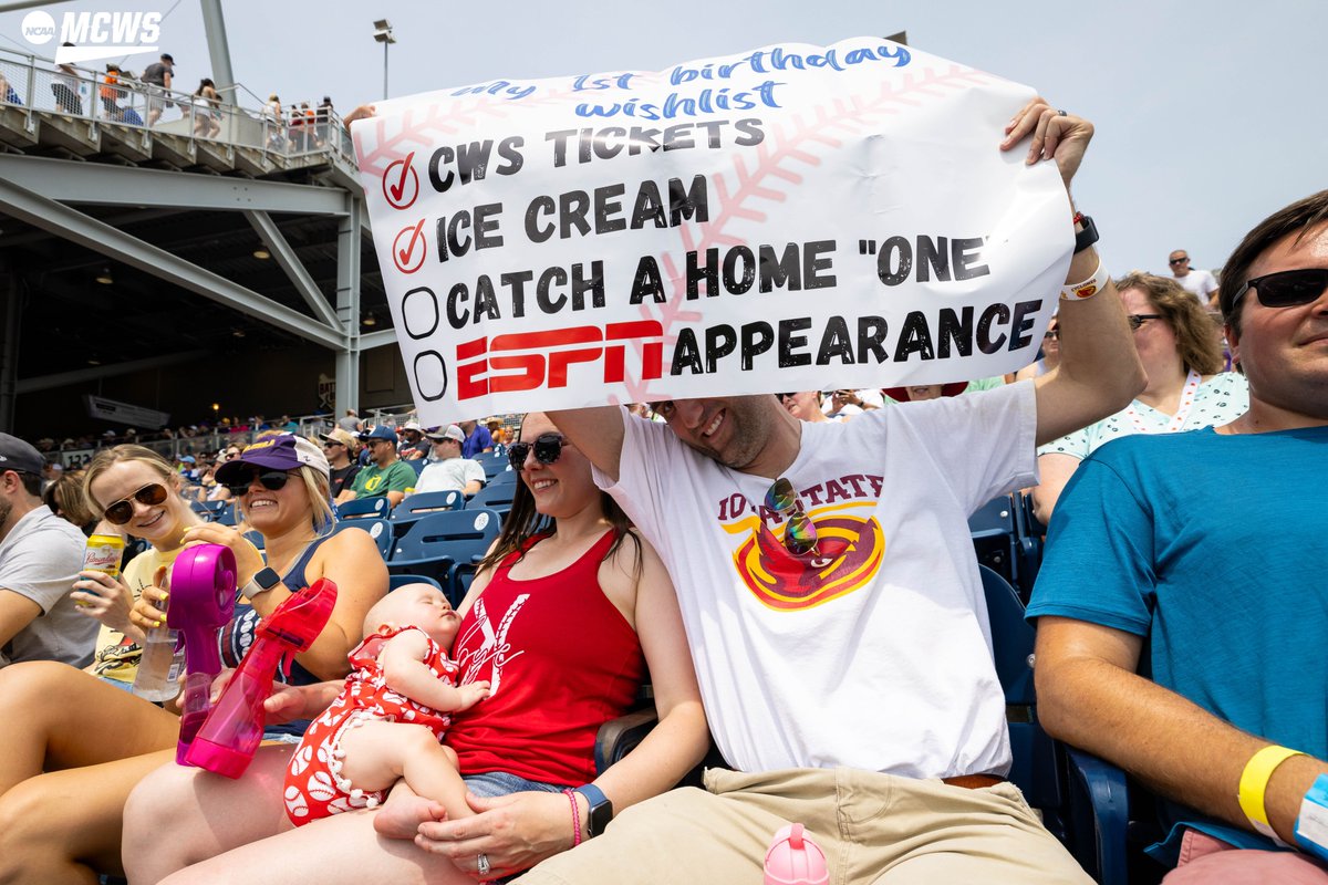 NCAA Baseball tweet media