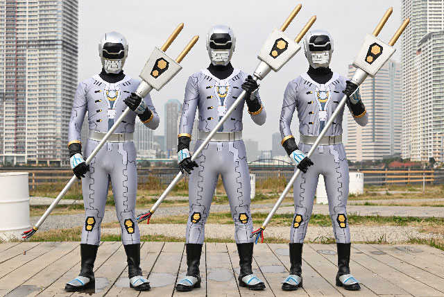 Hey #PowerRangers fans, pass this around - I'm trying to find the best pics I can of the Kudakku from Zenkaiger.  Preferably from as many angles as possible

If someone has pulled one of the skins from one of the video games, or made one for some mod or another, better still.