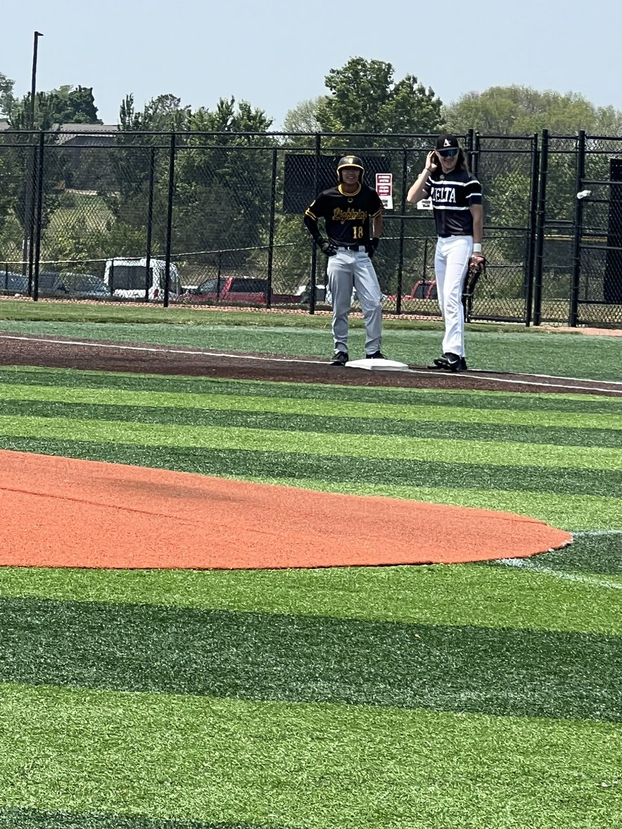 24LightningLpz's tweet photo. Lightning get off to a fast start as they take down Delta Sports Performance by a score of 16-3 in the PG WWBA Summer Slam. Luke Nichol fired 4 innings on the mound without surrendering an earned run. Zach Peterson, Aiden Wasik (5RBI), and James Banner each collected 2 hits. https://t.co/8545h7BCYO