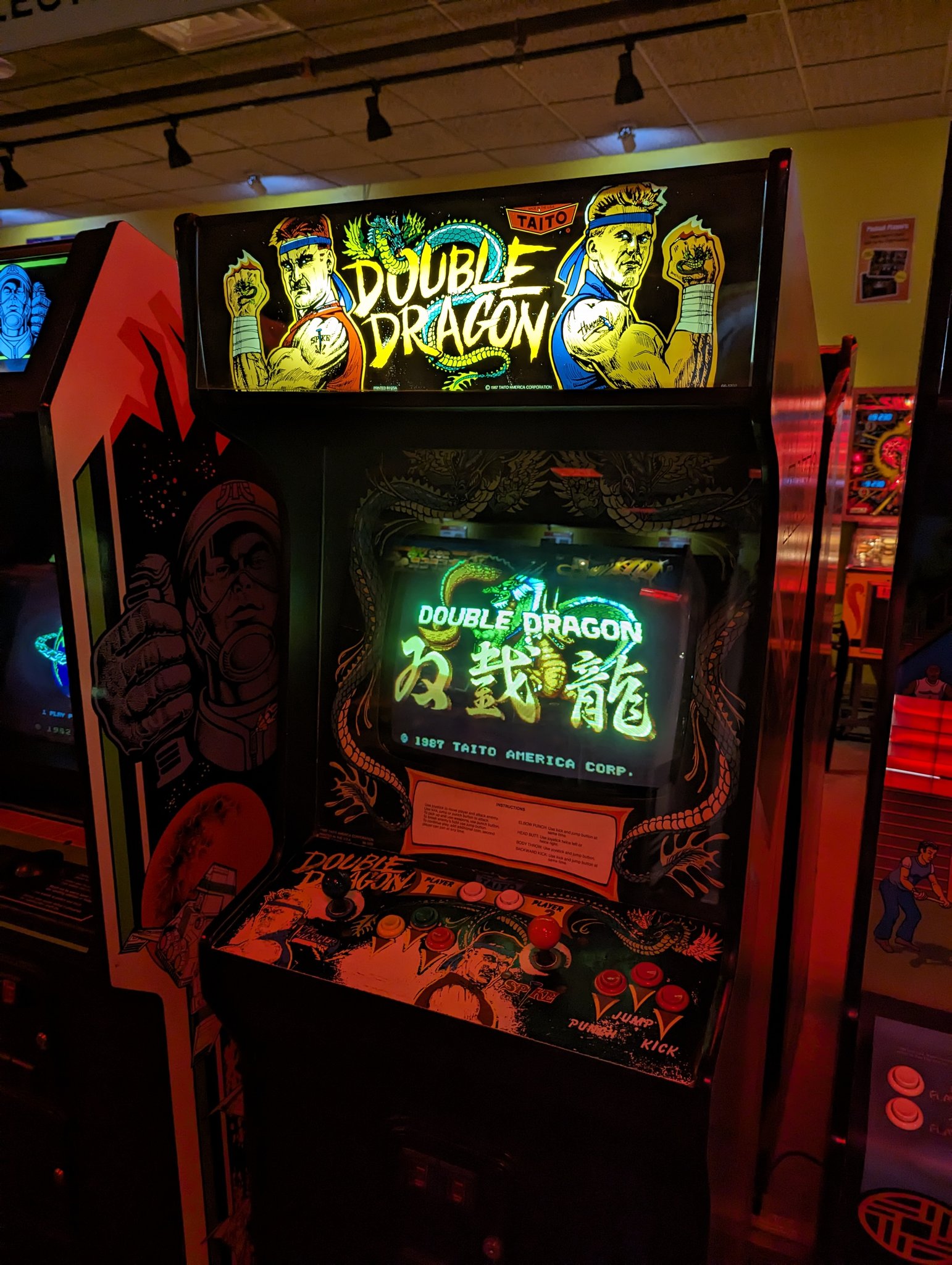 DOUBLE DRAGON ARCADE MACHINE by Taito 1987