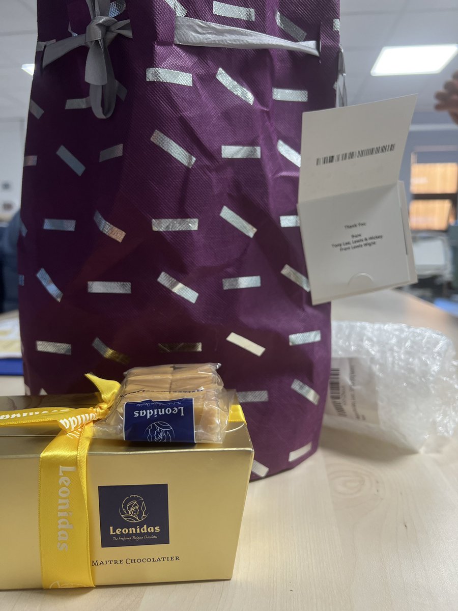 A beautiful gesture from a very grateful family! UHA Discharge Lounge thanks you kindly but it was not necessary… only part of our service… #aboveandbeyond #caring #thankful #love @NHSaaa