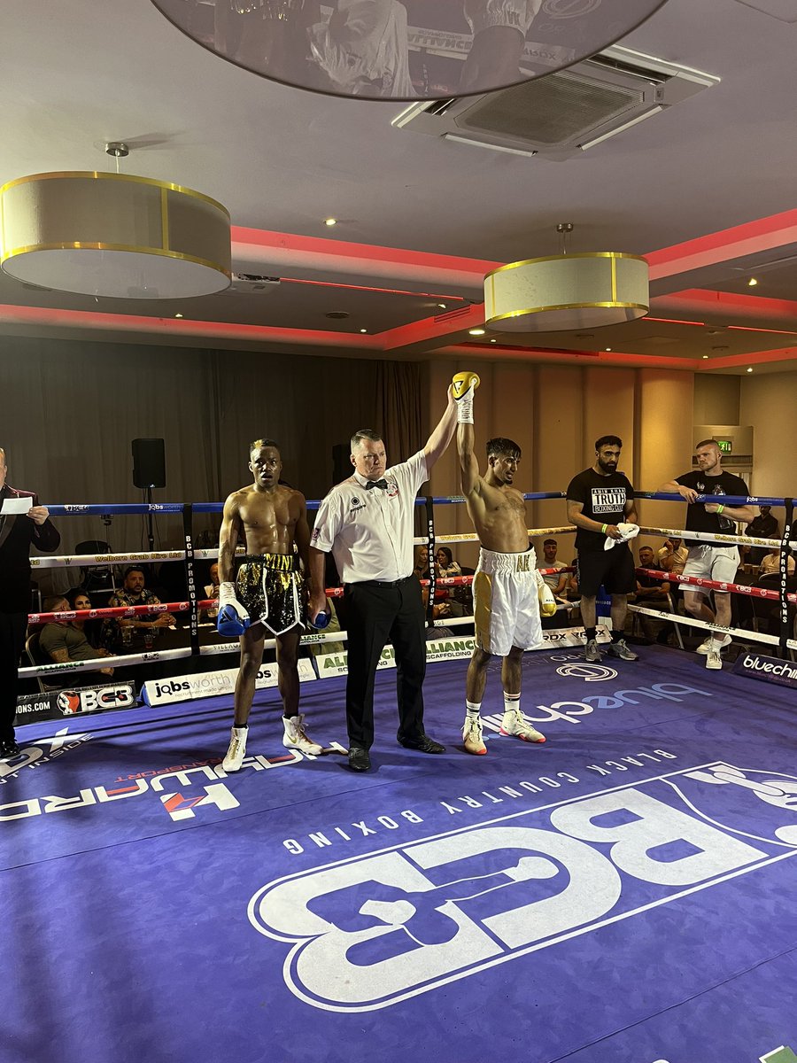 JackHeather7's tweet image. Ameen Khalid survives a second round knockdown en route to a 57-56 points victory over Jahfieus Faure on BCB’s #BadIntentions @BCB_Boxing