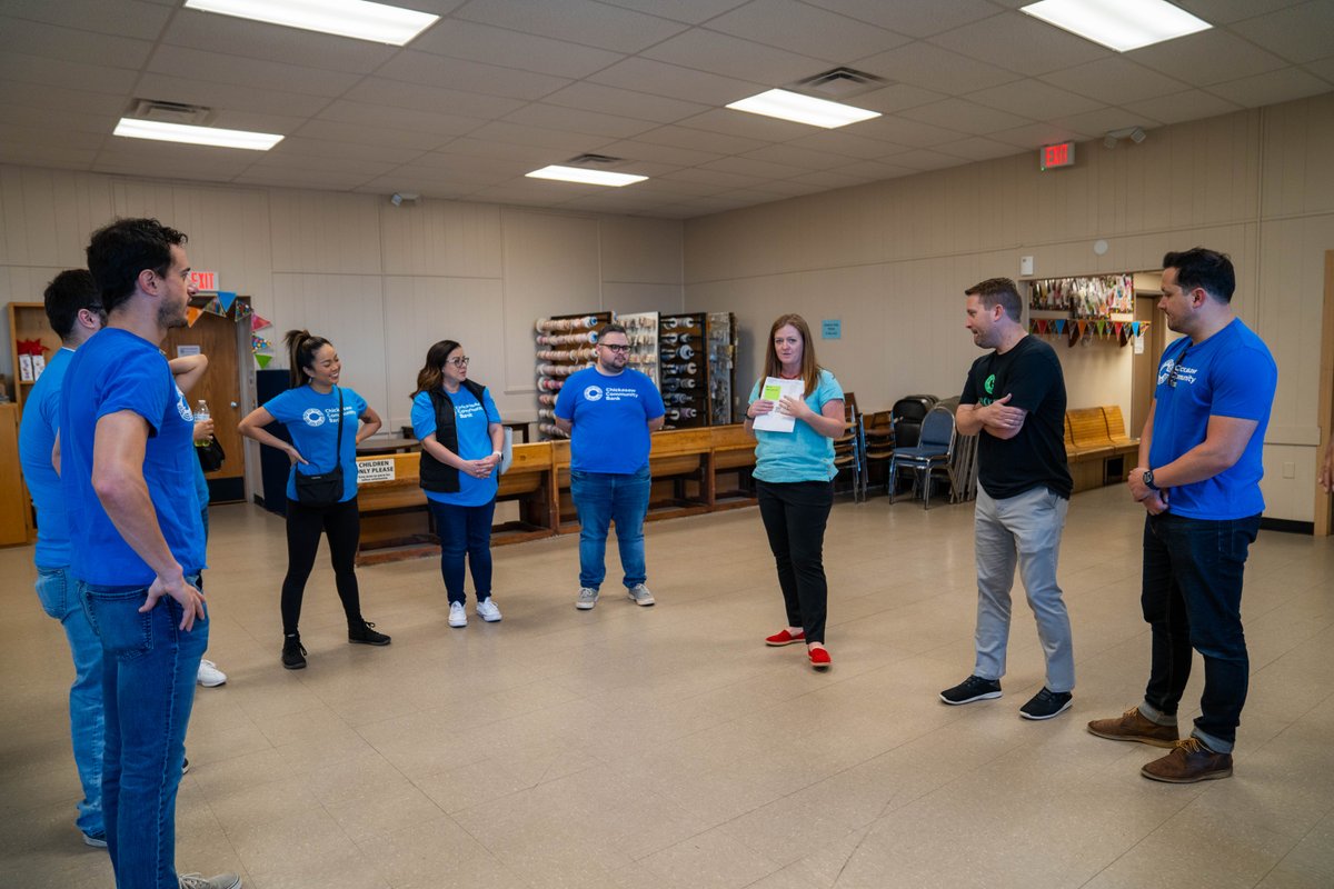 Spreading smiles, one meal at a time! 🌟✨ Today, the Chickasaw Community Bank teamed up with Edmond Mobile Meals to deliver much-needed food to those in need. Proud to make a difference in our community. #buildingbetterlives
