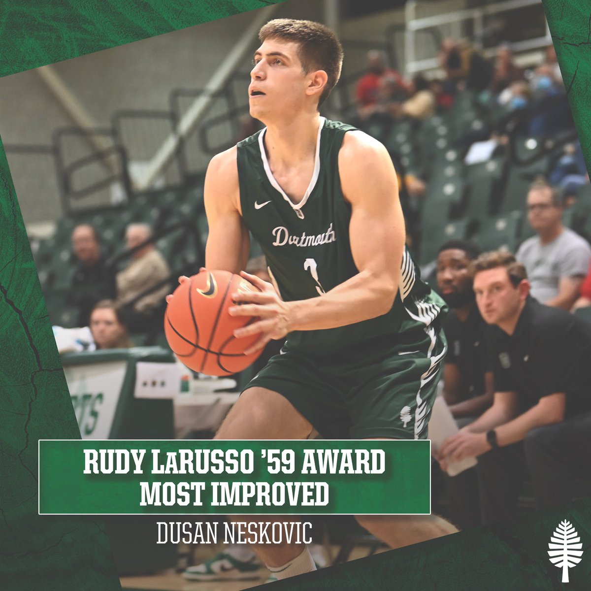 Congratulations to Dusan Neskovic, who won the Rudy LaRusso ‘59 Award as our Most Improved Player 📈 #TheWoods🌲 | #GoBigGreen