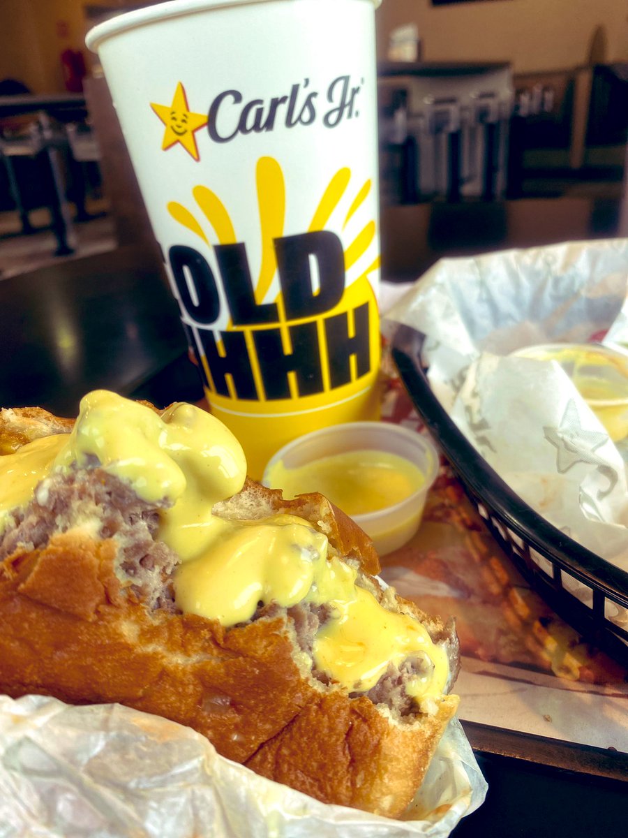 MaxGarciaP's tweet photo. @CarlsJrMx ¡Y la Diablo su mejor hamburguesa! 🫶🏼 https://t.co/VDPH8MWFrb