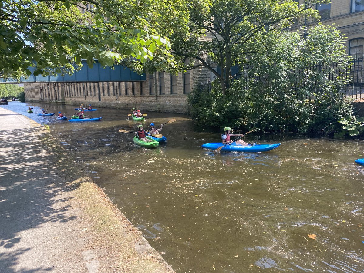 TitusSaltSport's tweet photo. Fabulous final day of Outdoor Ed activities! Well done to all the superstar year 8 pupils and big thanks to the brilliant instructors! 👏🏻☀️🧗🏻🏹🛶🚵 https://t.co/ArhzwfRugJ
