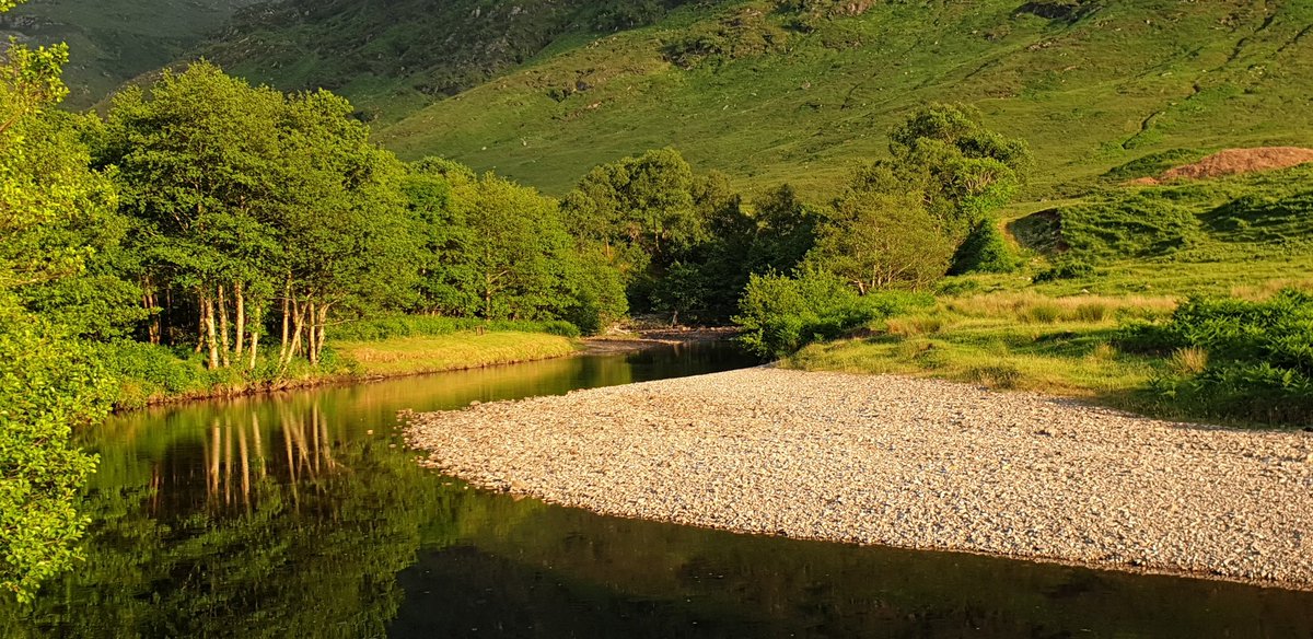 Wow, such beautiful colour tonight. A serene swim, Friday feeling and chilled now after tough week.
Love the #greatoutdoors