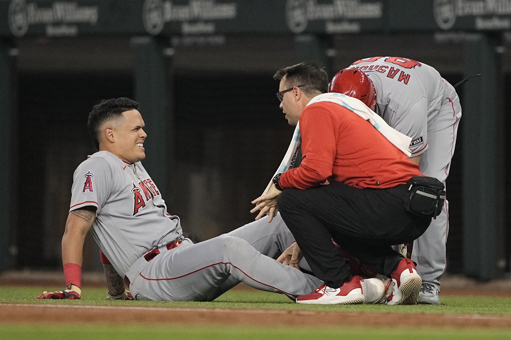 [分享] Gio Urshela 左側骨盆骨折