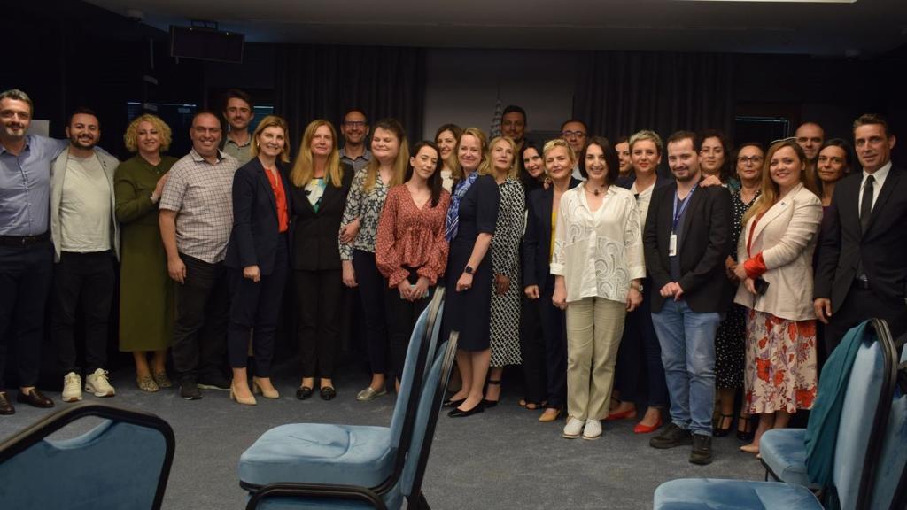 Thank you to Head of Mission Sonja Bozinovska-Petrusevska at <a href="/IomSkopje/">IOM North Macedonia</a> &amp; the entire team for your important work in North Macedonia to protect &amp; support vulnerable people on the move. It has been a great honor to be here in Skopje! <a href="/UNmigration/">IOM - UN Migration 🇺🇳</a> <a href="/IOMWBalkans/">IOM Western Balkans</a> <a href="/IOM_ROVienna/">IOM Vienna Regional Office</a> 🇲🇰