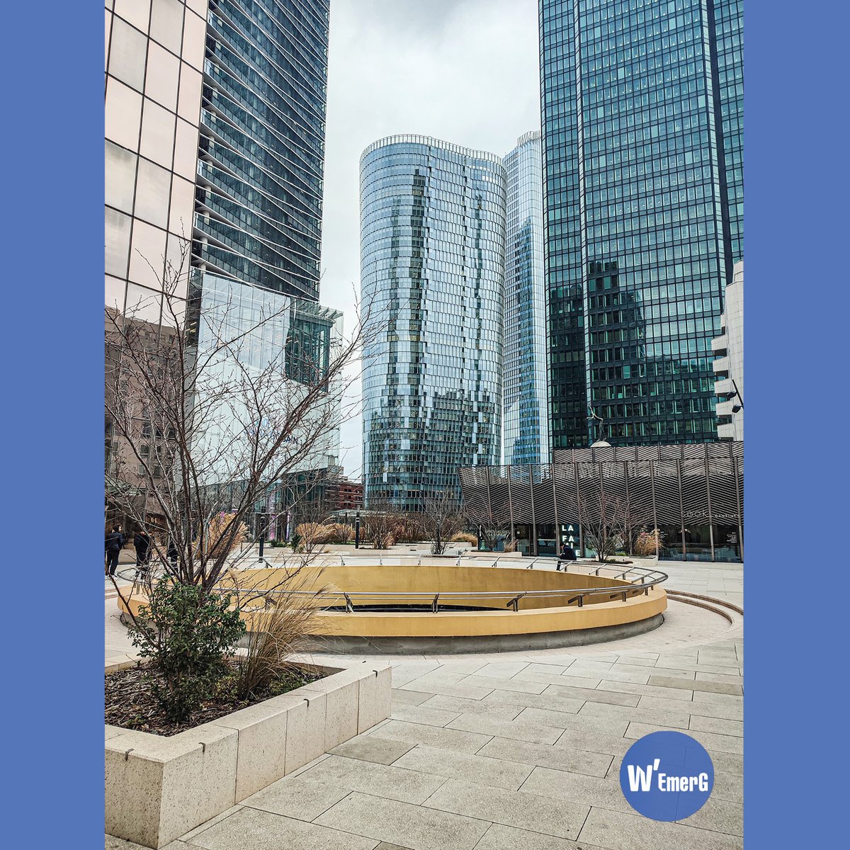 w_emerg's tweet image. Another view from the Paris business district.

Un autre point de vue depuis le  quartier d&apos;affaires situé à paris.

Credit photo: W&apos;Emerg

© 2023 W’Emerg | Tous droits réservés

#w_emerg #architecturephotography #skycraper #glasses #architecture #paris #downtown  #france
