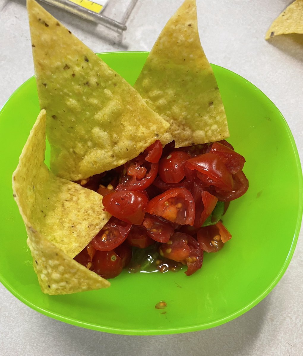 Primary Ng tweet media