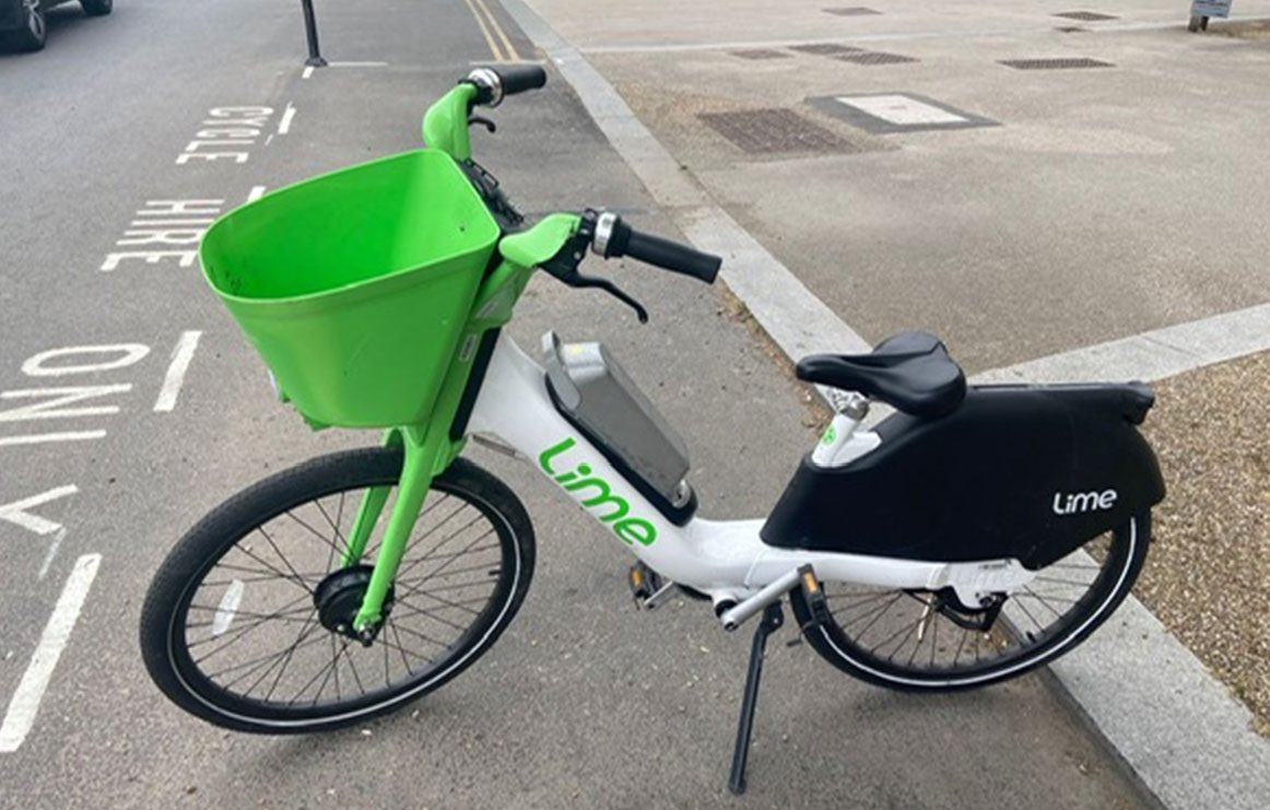 We’re in the 2nd week of <a href="/LBofHounslow/">Hounslow Council</a>’s e-bike hire scheme trial with <a href="/limebike/">Lime</a> in Brentford &amp; Chiswick. How’re things going so far?
In week 1:

🚲 75 bike parking bays installed
🚲 9,000 trips completed
🚲 78.5% parking compliance
🚲 1,800 fines issued for non-compliant parking